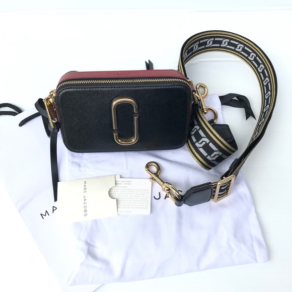 Marc Jacobs Handbags - Marc jacobs snapshot camera crossbody bag